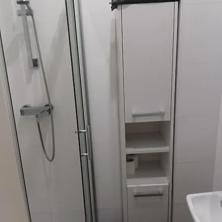 Kawalerka W Centrum Miasta Apartment *